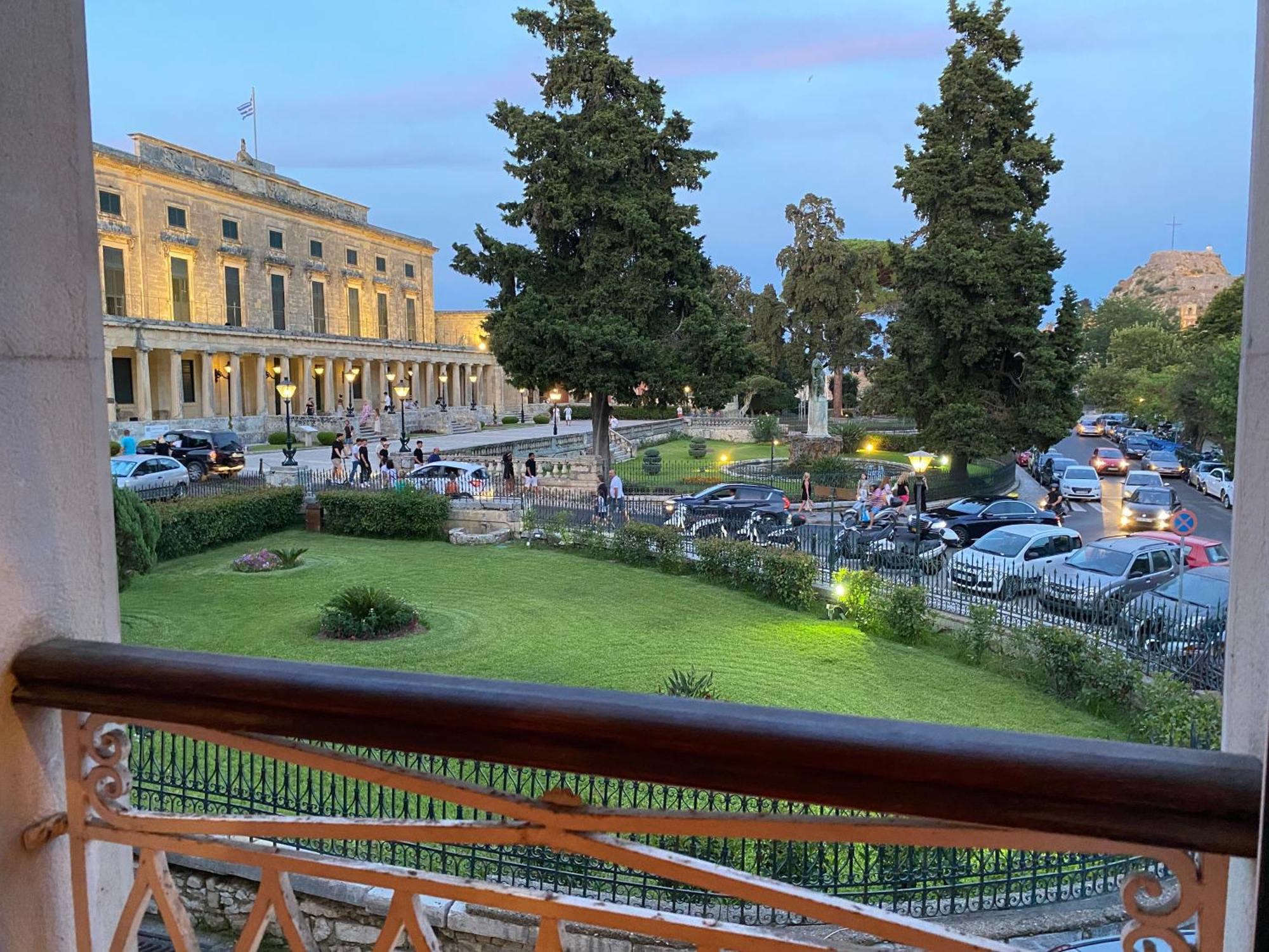 Palazzo Luxury Suite - View To Liston Square & Old Fortress Of Corfu Old Town Kültér fotó